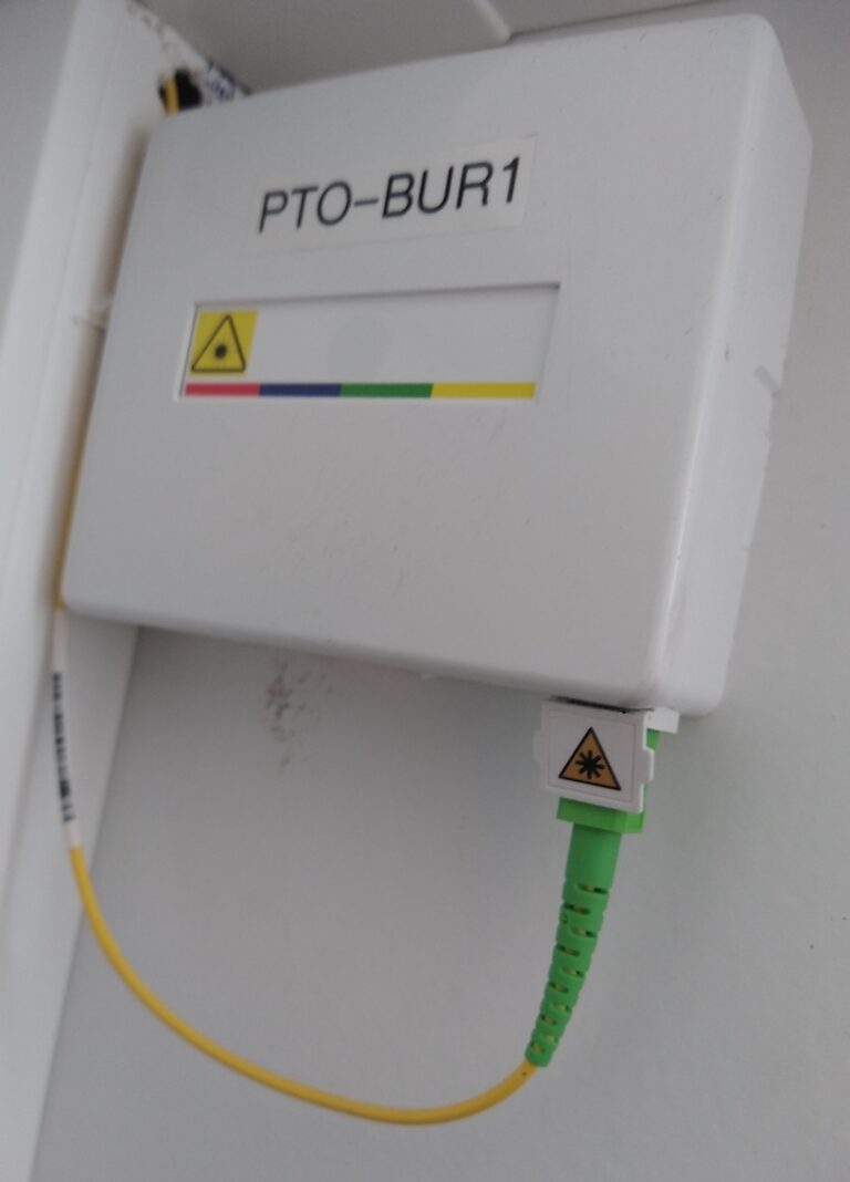une illustration d'un PTO hors du coffret de communication