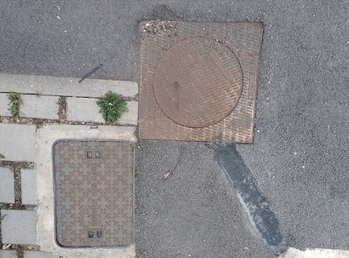 Les regards pour inspecter les fourreaux fibre en limite de propriété